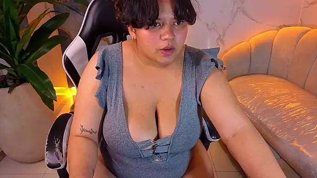 Scarleett_Tx - 🎁Spank my boobs