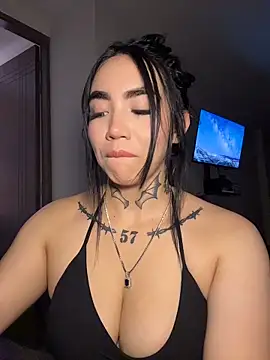 Nickiiiii - Tiket show 8 squirt + doggy + twerking