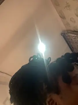 Melaninxo - Please Help Me With Transport Am Going H
