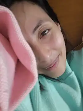 Anahi_cake - Affectionate kitten