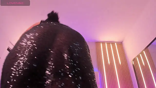 Gigithegoat - rub clitoris