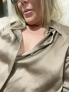 Golden-Dior - In one stream 😜