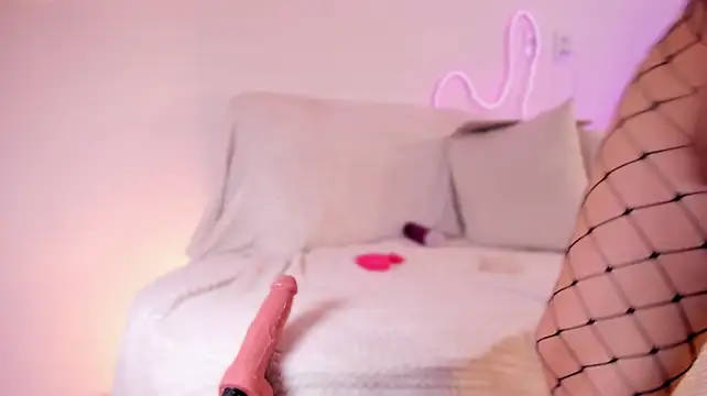 ValeriaGoss - Show my tits + saliva