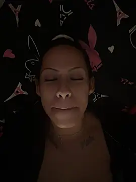 CocoCandelaLatina - 💦Spit on Boobs