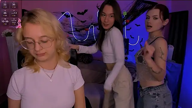 Isabel_wave - doggy