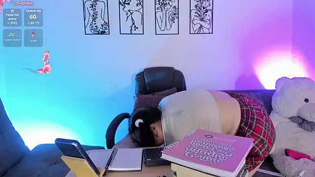 Aura_QS - 10 slap with ruler on big boobs student