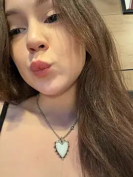 Peachy_Dream - massage my boobs under top and moan