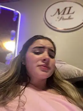 Imlindapink - Play in doggy style 🔥