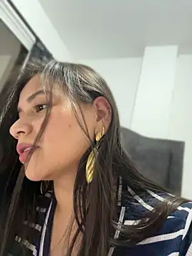 Kitty_Rossie - Warm me up while I do my makeup 🔥🥵
