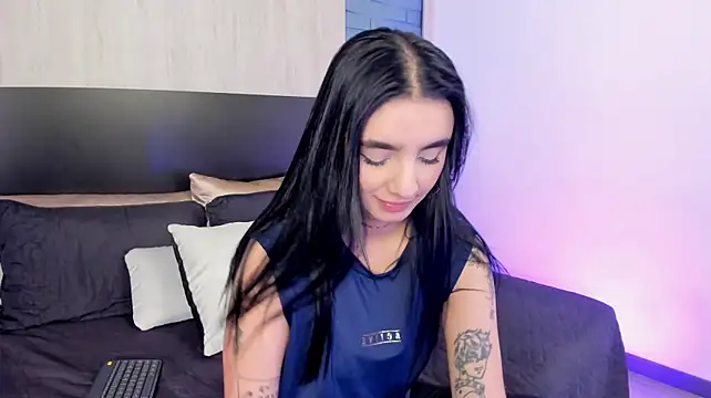 Abriil_cutee - SPANK ASS