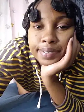 Nasty_boo_boo - spoil the queen