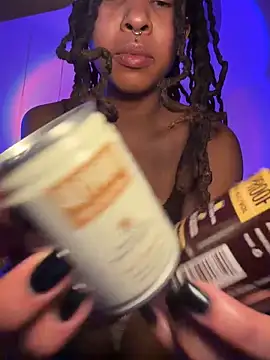 Thebrattygoddess - :heart: SHOT O'CLOCK + LT GETS NUDE PIC