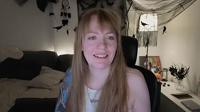 Aurora_Velvett_