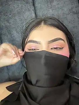 Zharaaa18 - I touch my delicious vagina naked🌸🤭