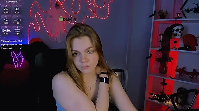 Veronica_bubble - doggy in panties