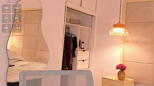 Anna-henao - nipple toy + cream on the tits