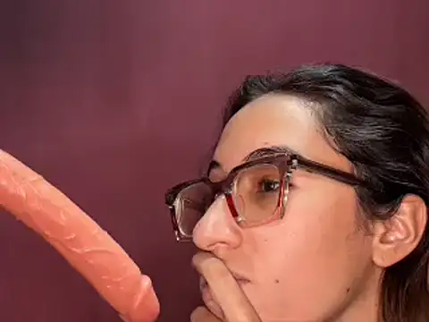 Sweet_sophy420 - oil show