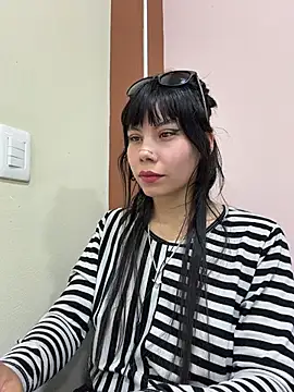 EemaHaruki - naked in the toilet+sexy pic last tipper