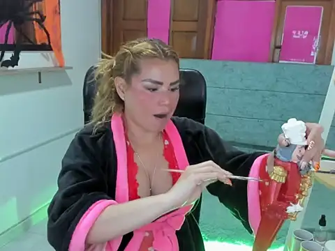 Juliata_star_33 - Oil in tits
