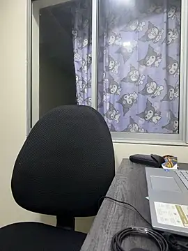 LunaHeat - Show pussy