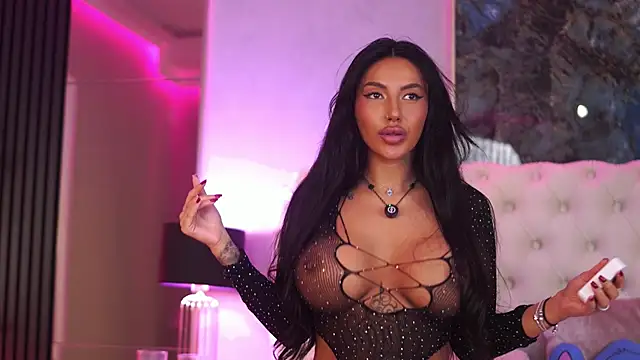 AishaaDevoe - Let's OIL my BOOBIES😈💦