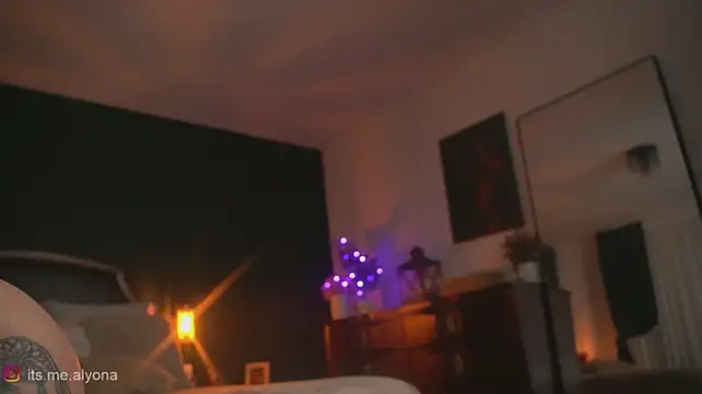 Alyonaqueen_