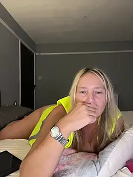 Blondnboujee53 - Slap pussy