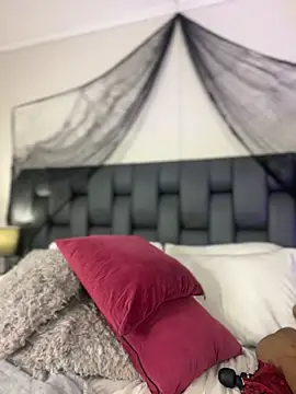 MiilaBlake - CREAMY PUSSY CLITPLAY