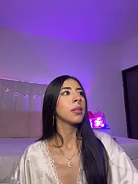 Mirandaa_Rogers - rub my clitory in missionary 🥵🫣