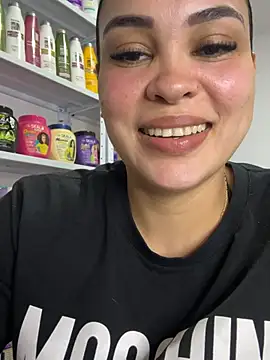 FOX_LATINA - Squirt in face