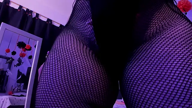 JulietaLP - DOGGY & SHAKE ASS🧙