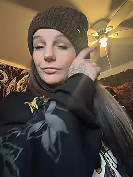 Royal9123 - Need new Nails guys.. Make me squirt