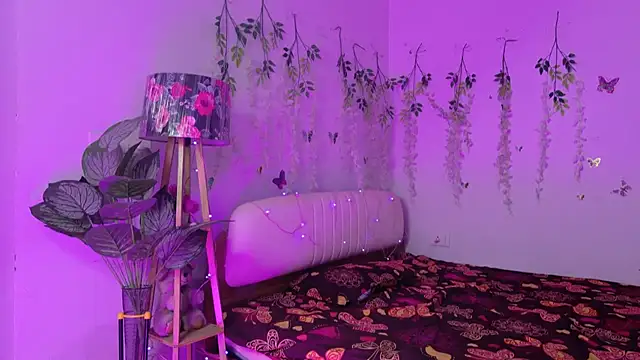 Sizzling_queen69 - Spank pussy *5