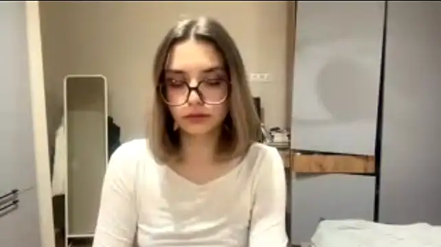 AnnaVelvetFire - Slapp my booty 😈
