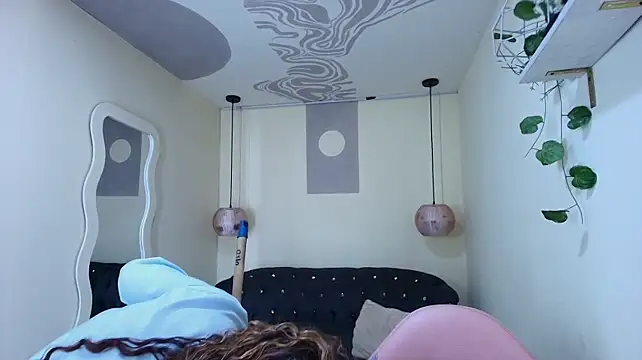 Angelbluemilf - 5 minutes without a blouse
