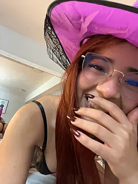 Sashaherrera__ - Hot Dance! Spanks & Oil On My Butt 🍑