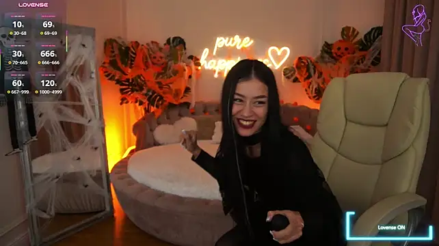 FataleNellie - striptease from Morticia