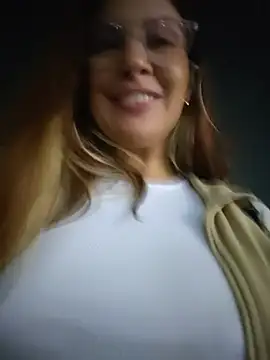 Scarlett_moore - Show boobs