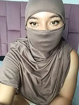 Samira_1 - Oil titts