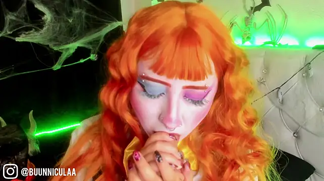 LarissaHell - Oily boobs