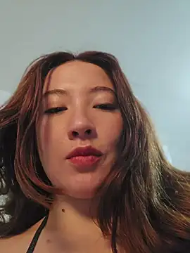 Lunnaa_ - topless + blow job