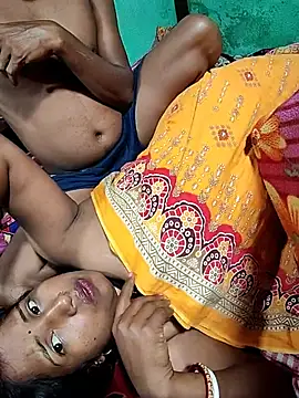 Indian_localwife - Pusssy suck with oil