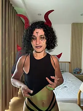 _CurlySue_ - 😈spank my ass hard😈