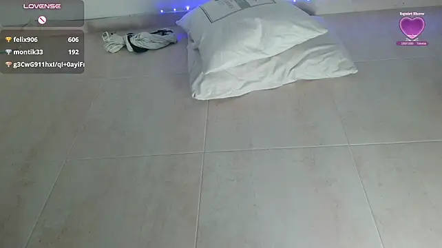 Ania_jones - show your tits ania ;)