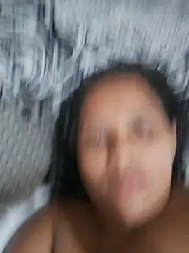 XXXVII- - Mostrar o peitinho