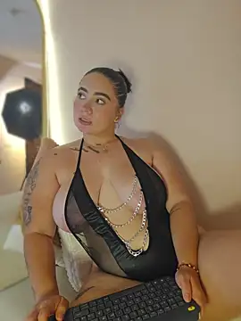 Rhea_Lux - Full body with oil + I touch 😘🥴