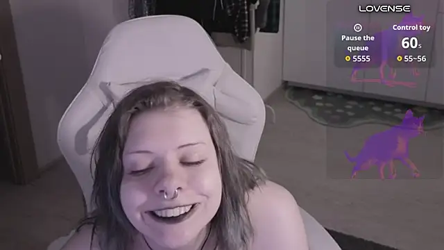 Alice_Zev - squeeze tits