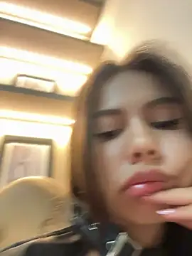AleeshaCameron2 - fingering pussy