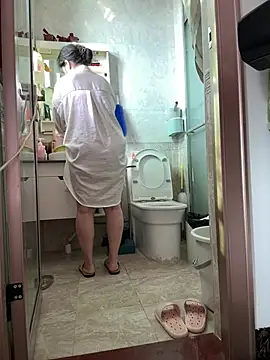 Amy1688 - 户外脱内裤特写小穴