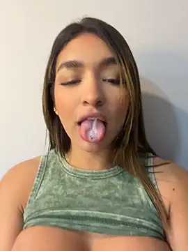 Jenn_fit - 👑 KISS ASSHOLE 👑